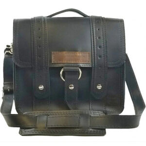 Copper River Vintage Voyager
Safari camera bag Distressed Black Buffalo
Leather